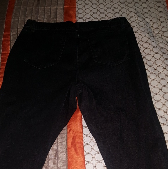 Jeans - Picture 3 of 3